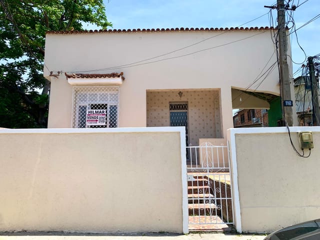 Foto do Apartamento - Oportunidade! Casa à Venda, frente 63m², 2 quartos, sala, 1 banheiro e area de serviço . Rocha Miranda , Rio de Janeiro. RJ | Hilmar