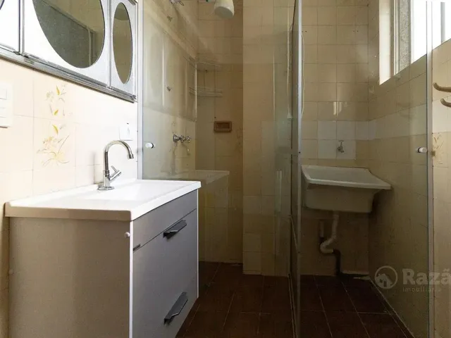 Apartamento 1 quarto e 1 banheiro, para alugar, no bairro Centro em Curitiba