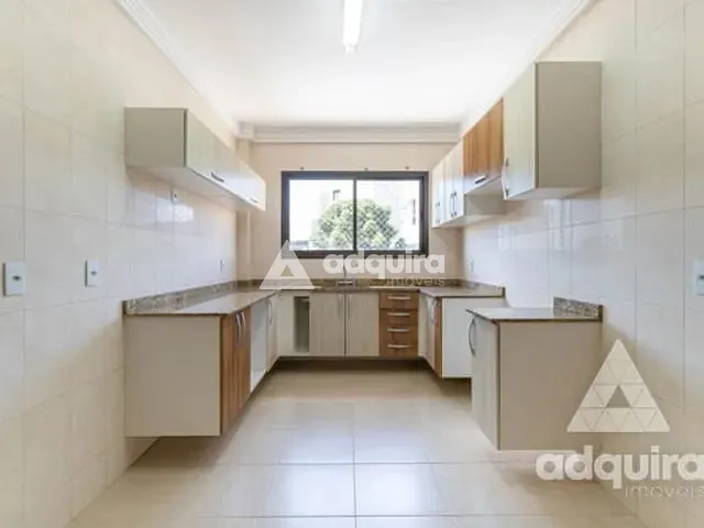 Apartamento com 207m² 3 quartos e 1 banheiro, para alugar, no bairro Centro em Ponta Grossa