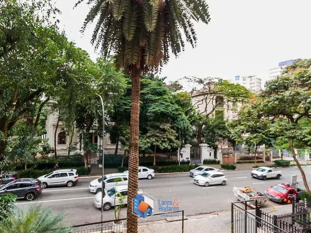Apartamento com 300m² 4 quartos e 3 banheiros, à venda, no bairro Higienópolis em São Paulo