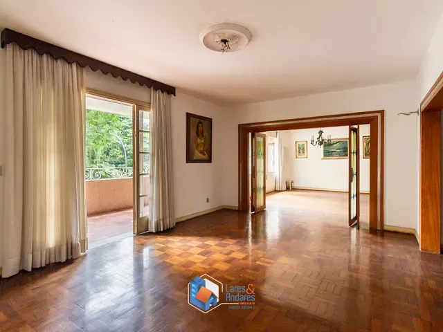 Apartamento com 300m² 4 quartos e 3 banheiros, à venda, no bairro Higienópolis em São Paulo
