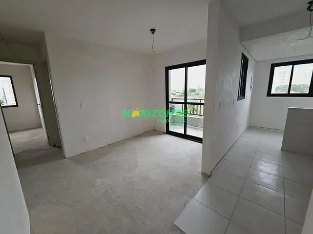 Apartamento com 65m² 2 quartos e 2 banheiros, à venda, no bairro Parque Industrial em São José dos Campos