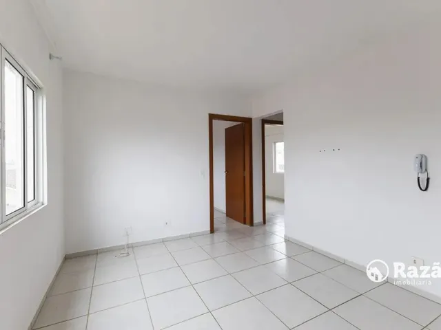 Apartamento 2 quartos e 1 banheiro, para alugar, no bairro Guaraituba em Colombo