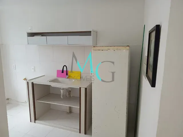 Apartamento 2 quartos e 1 banheiro, à venda, no bairro Campo Grande em Rio de Janeiro