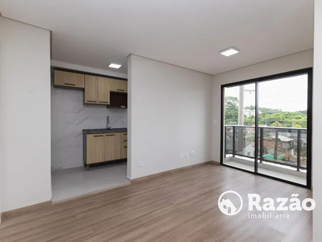Apartamento 2 quartos e 1 banheiro, para alugar, no bairro Campina do Siqueira em Curitiba