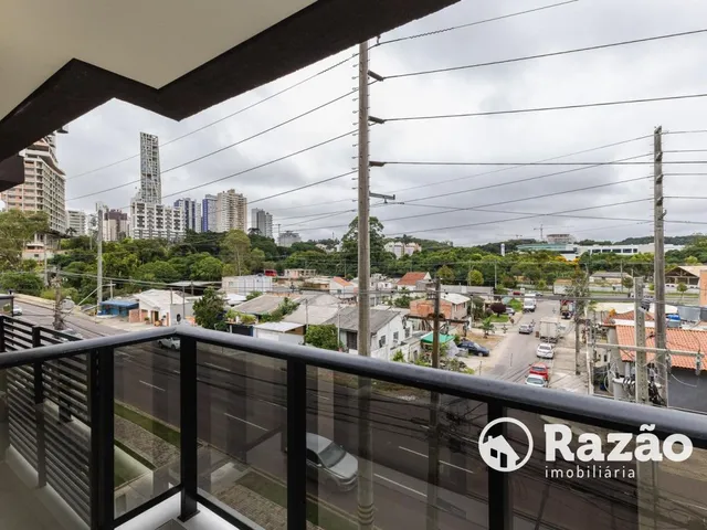 Apartamento 2 quartos e 1 banheiro, para alugar, no bairro Campina do Siqueira em Curitiba