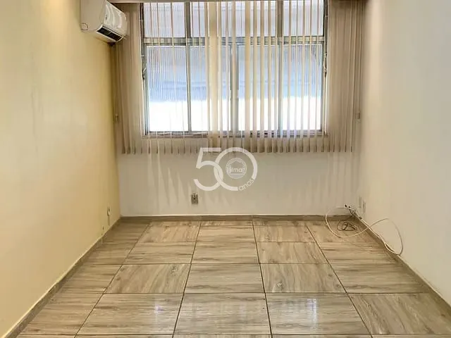Apartamento 1 quarto e 1 banheiro, à venda, no bairro Irajá em Rio de Janeiro
