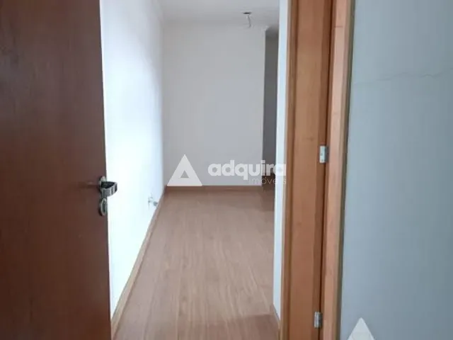Apartamento com 73m² 2 quartos e 2 banheiros, à venda ou para alugar, no bairro Uvaranas em Ponta Grossa