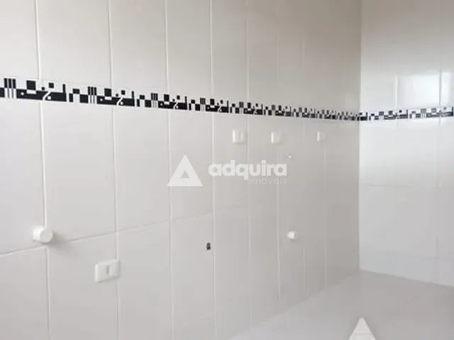 Apartamento com 73m² 2 quartos e 2 banheiros, à venda ou para alugar, no bairro Uvaranas em Ponta Grossa