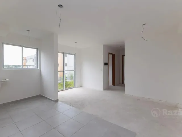 Apartamento 2 quartos e 1 banheiro, para alugar, no bairro Atuba em Curitiba