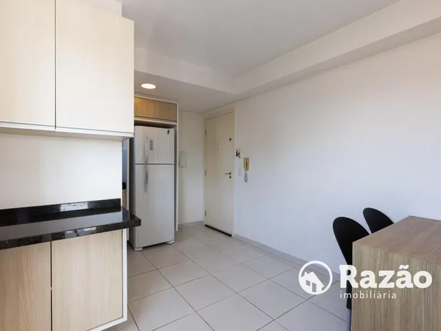 Apartamento 1 quarto e 1 banheiro, para alugar, no bairro Prado Velho em Curitiba
