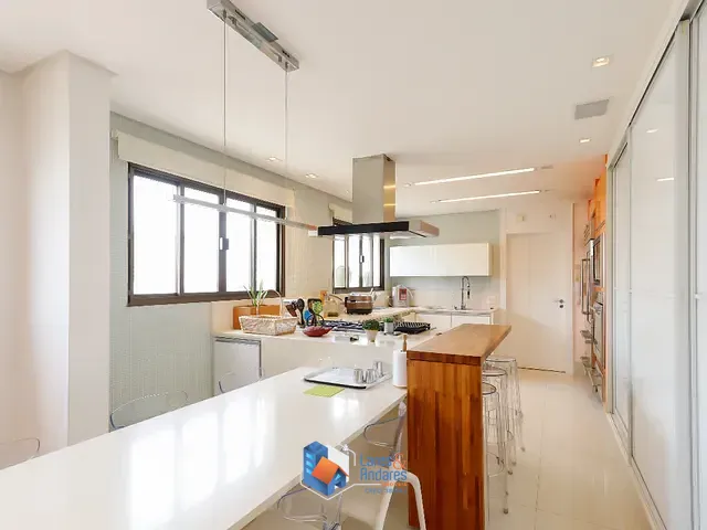 Apartamento com 600m² 4 quartos e 4 banheiros, à venda, no bairro Santa Cecília em São Paulo