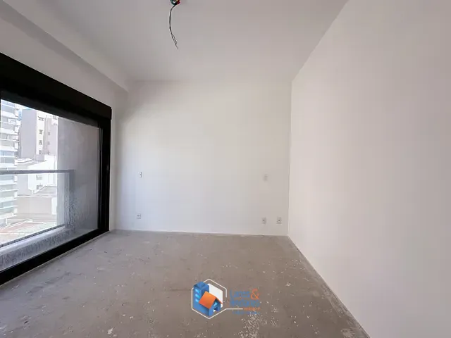 Apartamento com 310m² 4 quartos e 6 banheiros, à venda, no bairro Higienópolis em São Paulo