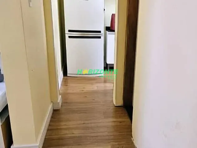 Apartamento 2 quartos e 1 banheiro, à venda, no bairro Parque Industrial em São José dos Campos
