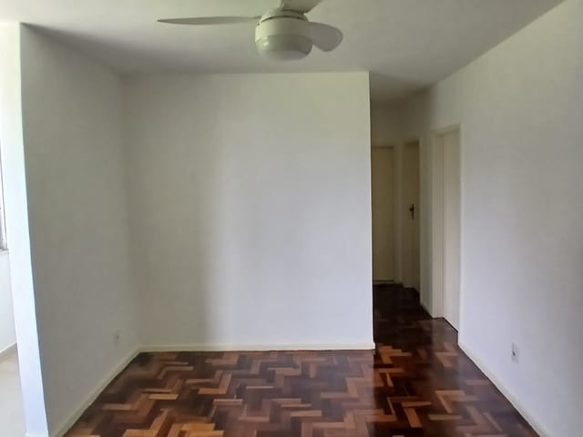 Foto do Apartamento - PENHA - ÓTIMO APARTAMENTO PARA COM 2 QUARTOS, SALA, BANHEIRO, COZINHA, ÁREA, GARAGEM E JUNTO AO COMÉRCIO.Apartamento para locação, Penha, Rio de Janeiro, RJ | Hilmar