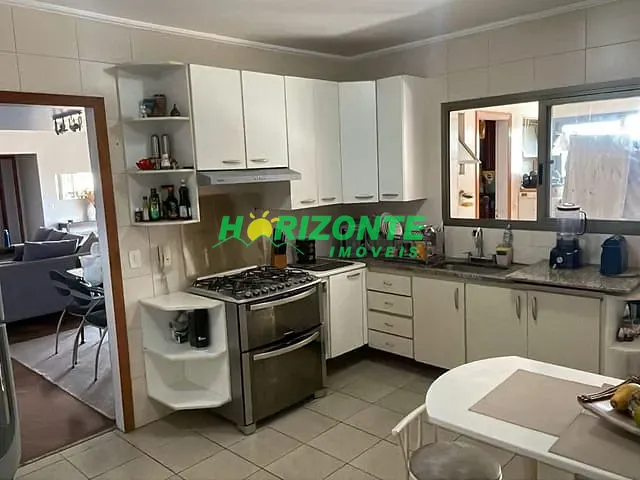 Apartamento com 164m² 4 quartos e 4 banheiros, à venda, no bairro Centro em São José dos Campos