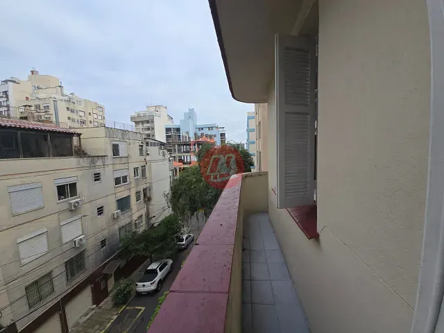 Apartamento com 80m² 3 quartos e 2 banheiros, à venda ou para alugar, no bairro Centro em Porto Alegre