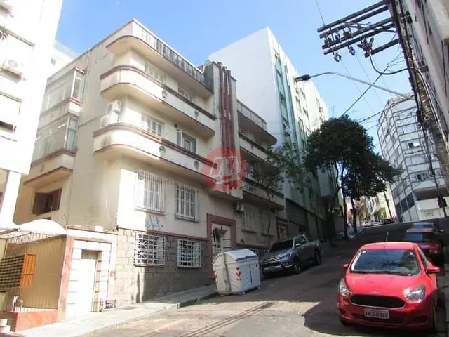 Apartamento com 80m² 3 quartos e 2 banheiros, à venda, no bairro Centro em Porto Alegre