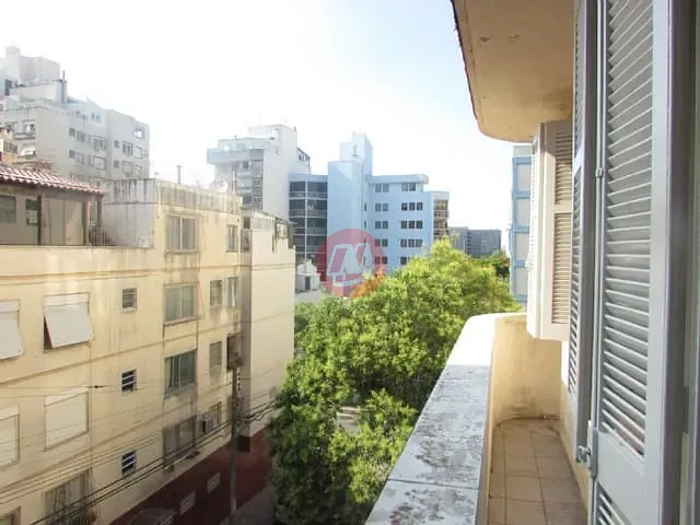 Apartamento com 80m² 3 quartos e 2 banheiros, à venda, no bairro Centro em Porto Alegre