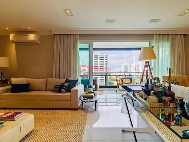 Apartamento com 500m² 4 quartos e 5 banheiros, à venda, no bairro Santo Amaro em São Paulo