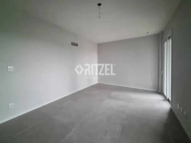 Apartamento 3 quartos e 3 banheiros, para alugar, no bairro Pinheiro em São Leopoldo