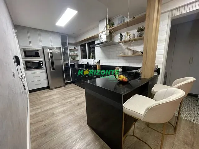 Apartamento 3 quartos e 2 banheiros, à venda, no bairro Jardim das Indústrias em São José dos Campos