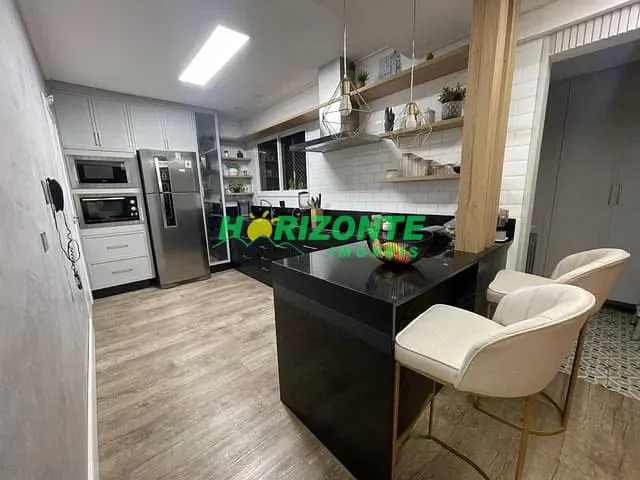 Apartamento 3 quartos e 2 banheiros, à venda, no bairro Jardim das Indústrias em São José dos Campos