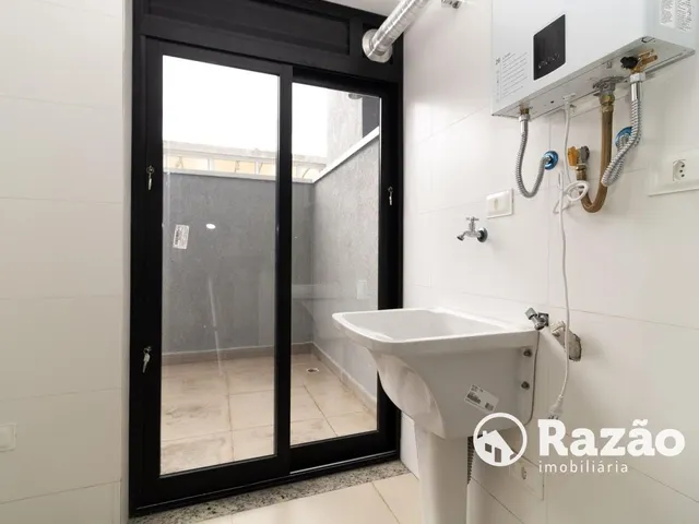 Apartamento 3 quartos e 4 banheiros, para alugar, no bairro Guabirotuba em Curitiba