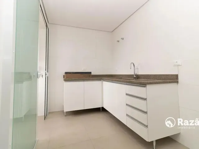 Apartamento 4 quartos e 4 banheiros, para alugar, no bairro Guabirotuba em Curitiba