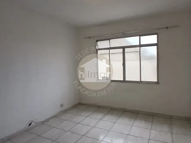 Apartamento com 110m² 2 quartos e 1 banheiro, para alugar, no bairro Penha Circular em Rio de Janeiro