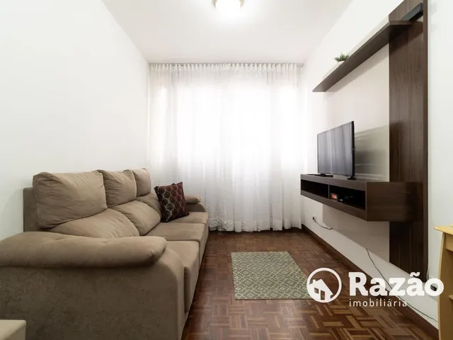 Apartamento 2 quartos e 1 banheiro, para alugar, no bairro Cristo Rei em Curitiba