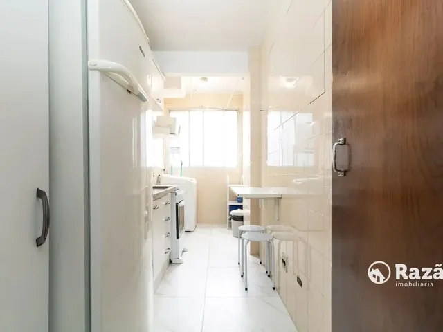 Apartamento 2 quartos e 1 banheiro, para alugar, no bairro Cristo Rei em Curitiba