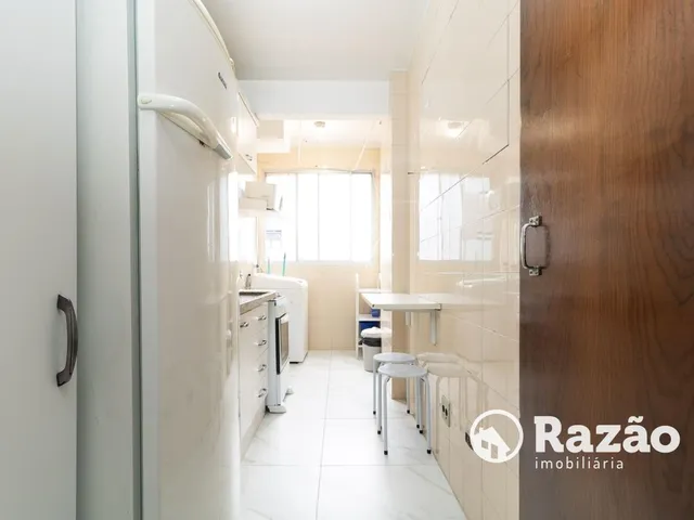 Apartamento 2 quartos e 1 banheiro, para alugar, no bairro Cristo Rei em Curitiba
