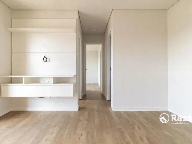 Apartamento 2 quartos e 1 banheiro, para alugar, no bairro Portão em Curitiba