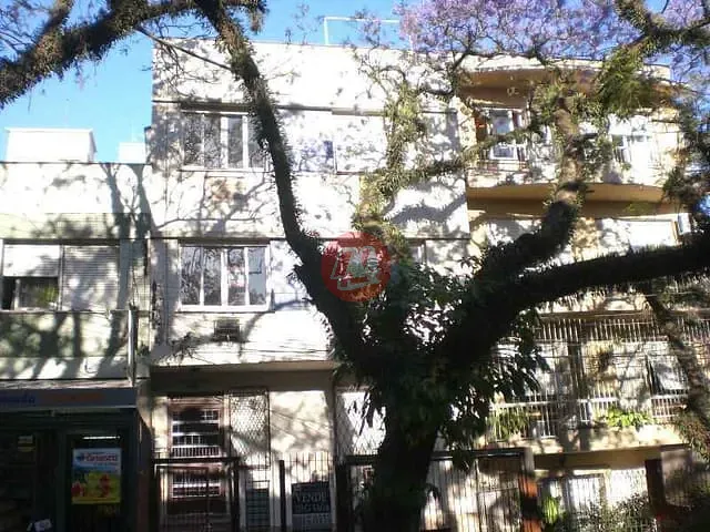 Apartamento com 100m² 2 quartos e 1 banheiro, à venda, no bairro Rio Branco em Porto Alegre