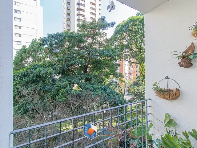 Apartamento com 110m² 3 quartos e 2 banheiros, à venda, no bairro Moema em São Paulo