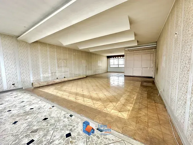 Apartamento com 260m² 4 quartos e 2 banheiros, à venda, no bairro Bom Retiro em São Paulo