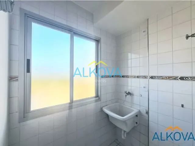 Apartamento com 36m² 1 quarto e 1 banheiro, para alugar, no bairro Jardim Satélite em São José dos Campos
