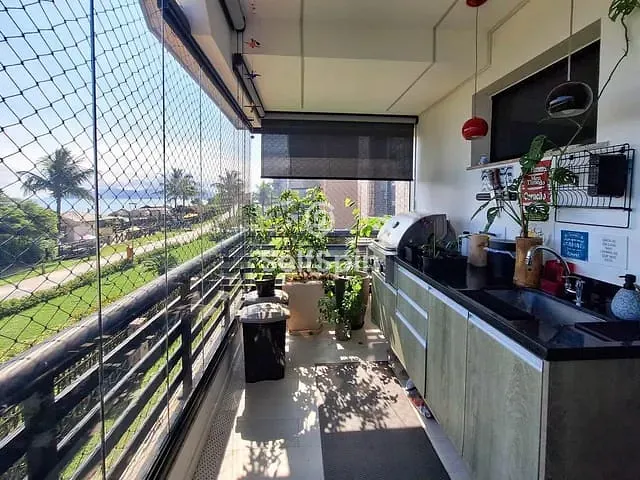 Apartamento 4 quartos e 2 banheiros, para alugar, no bairro Camboinhas em Niterói