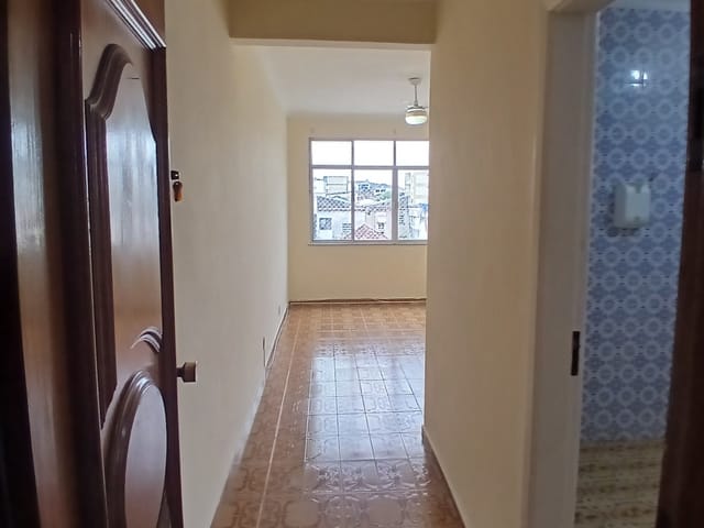 Foto do Apartamento - VILA DA PENHA - ÓTIMO APARTAMENTO COM DOIS QUARTOS, SALA, COZINHA, BANHEIRO, GARAGEM  E JUNTO AO COMÉRCIO. | Hilmar