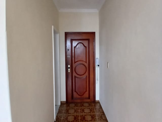 Foto do Apartamento - VILA DA PENHA - ÓTIMO APARTAMENTO COM DOIS QUARTOS, SALA, COZINHA, BANHEIRO, GARAGEM  E JUNTO AO COMÉRCIO. | Hilmar