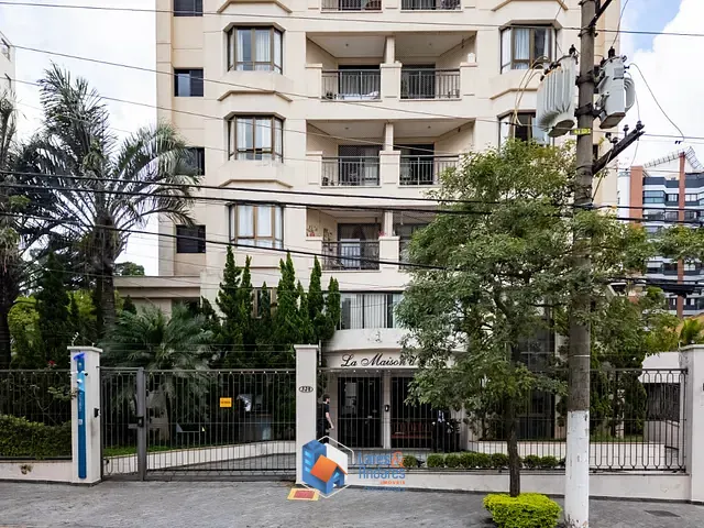 Apartamento com 1274m² 2 quartos e 2 banheiros, à venda, no bairro Moema em São Paulo