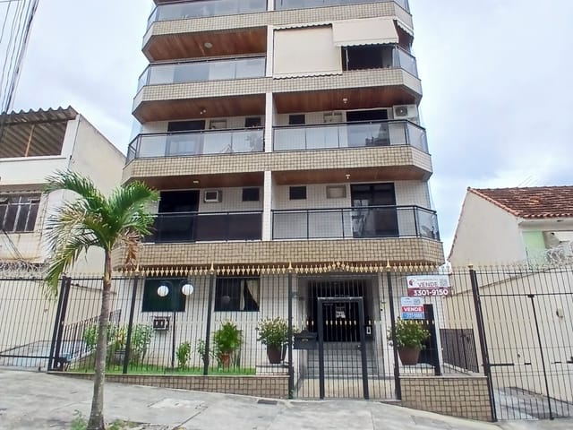 Foto do Apartamento - VICENTE DE CARVALHO - ÓTIMO APTO COMPOSTO POR 2 QUARTOS , DEPENDÊNCIA, VARANDA , GARAGEM , JUNTO AO COMÉRCIO . CO | Hilmar
