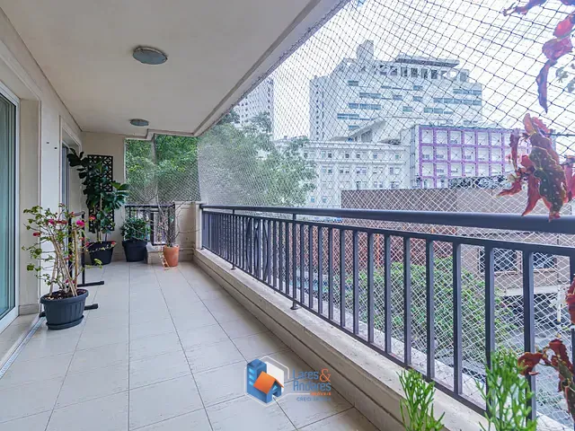 Apartamento com 210m² 4 quartos e 4 banheiros, à venda, no bairro Higienópolis em São Paulo