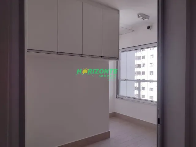 Apartamento com 79m² 2 quartos e 2 banheiros, para alugar, no bairro Condomínio Royal Park em São José dos Campos