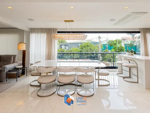 Apartamento com 220m² 3 quartos e 5 banheiros, à venda, no bairro Vila Olímpia em São Paulo