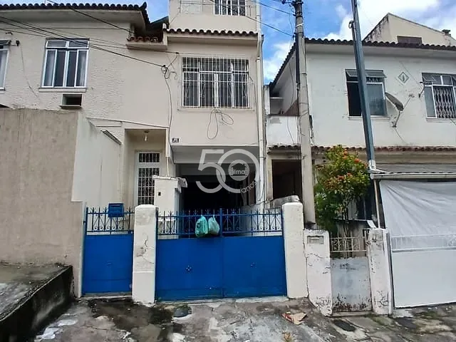 Apartamento com 68m² 2 quartos e 2 banheiros, para alugar, no bairro Penha Circular em Rio de Janeiro