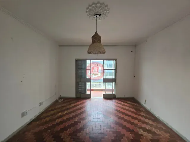 Apartamento com 130m² 3 quartos e 1 banheiro, para alugar, no bairro Jardim Botânico em Porto Alegre