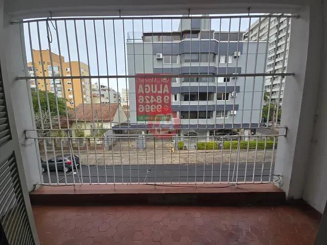 Apartamento com 130m² 3 quartos e 1 banheiro, para alugar, no bairro Jardim Botânico em Porto Alegre