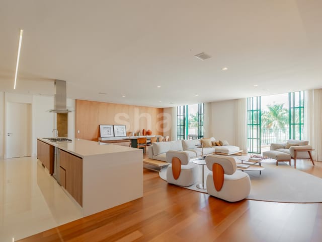 Apartamento com 370m² 3 quartos e 5 banheiros, à venda, no bairro Centro em Porto Feliz